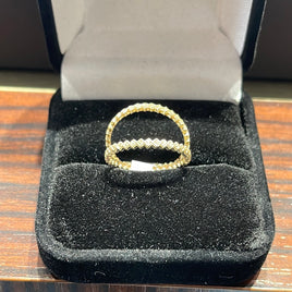 14 K Gold Ring Double band with CZ  Size 7 2.0 G