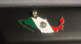 14 K Gold Charm The Mexican flag on a map shaped pendant