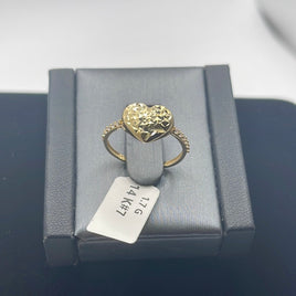 14 K Gold Ring A solid heart-shaped ring 1.7 G