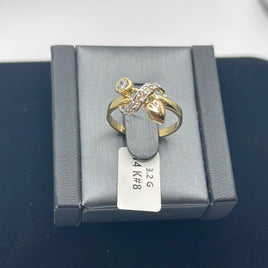 14 K Gold Ring A heart shaped ring with CZ stones 3.2 G